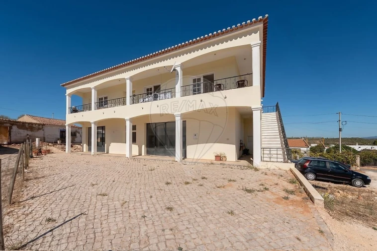 Moradia T4 para Venda em Lagos (São Sebastião e Santa Maria) Foto 33