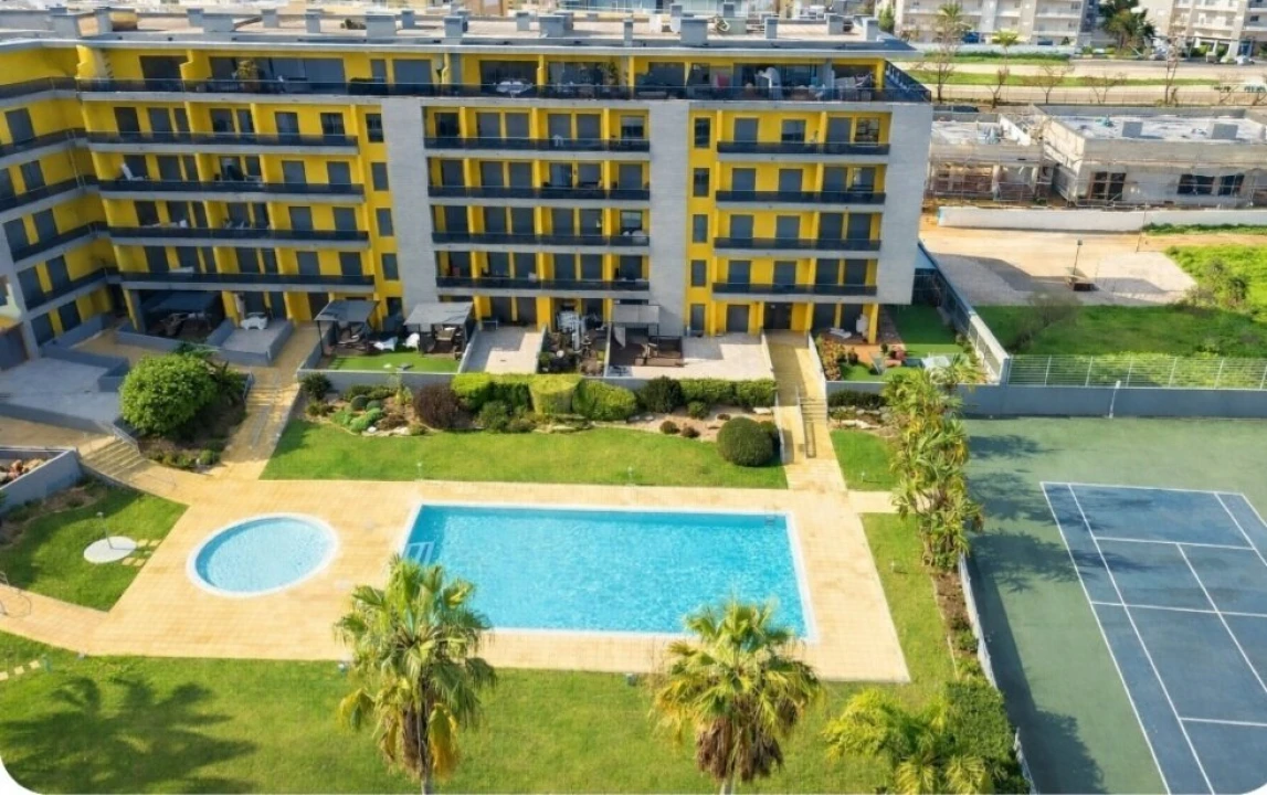 Apartamento T2 para Venda em Quarteira Foto 13