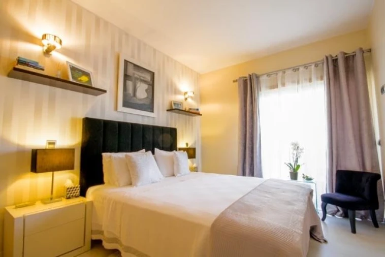 Apartamento T2 para Venda em Quarteira Foto 7