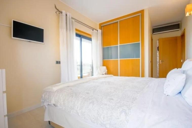 Apartamento T2 para Venda em Quarteira Foto 9