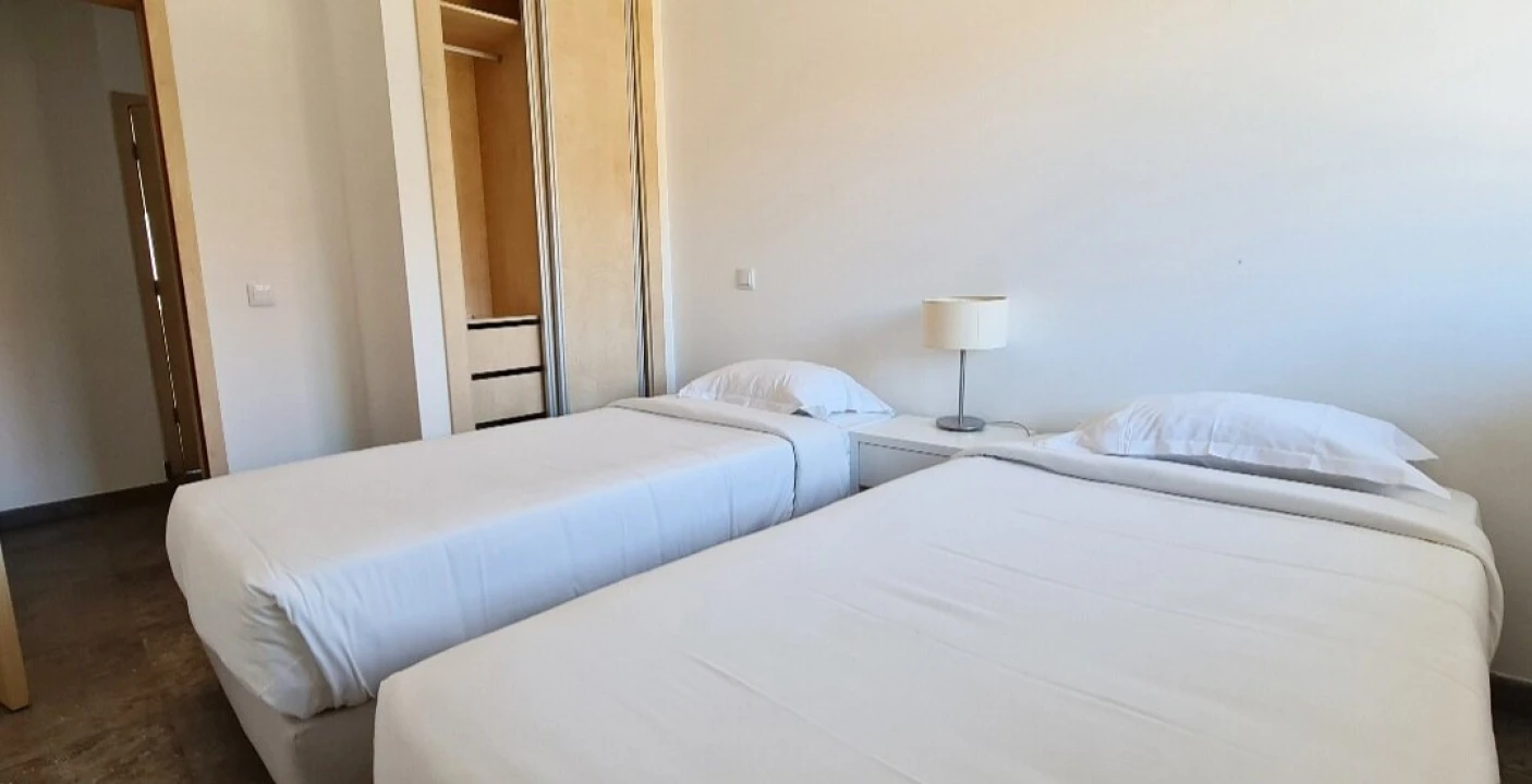 Apartamento T3 para Venda em Mexilhoeira Grande Foto 13