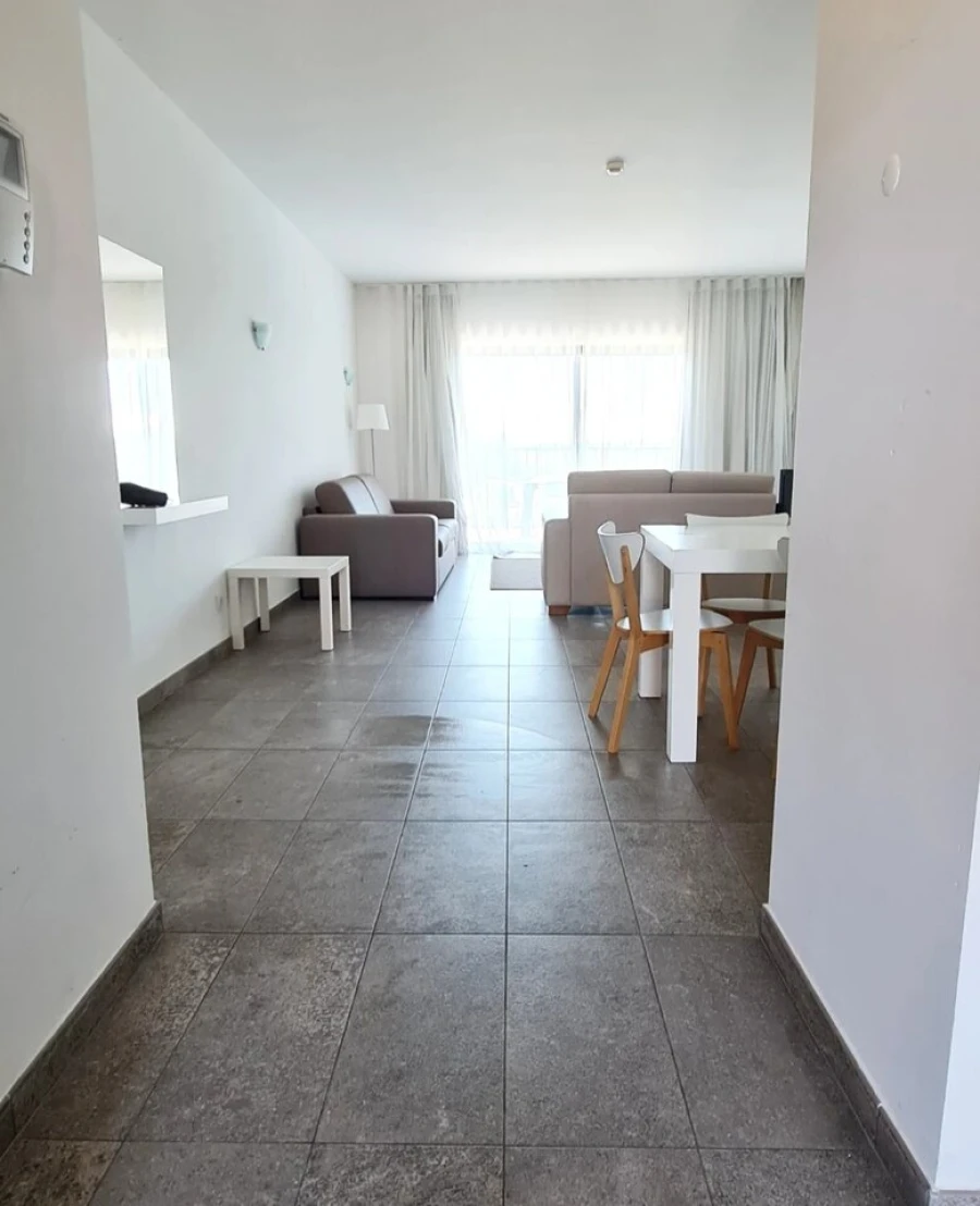 Apartamento T3 para Venda em Mexilhoeira Grande Foto 3