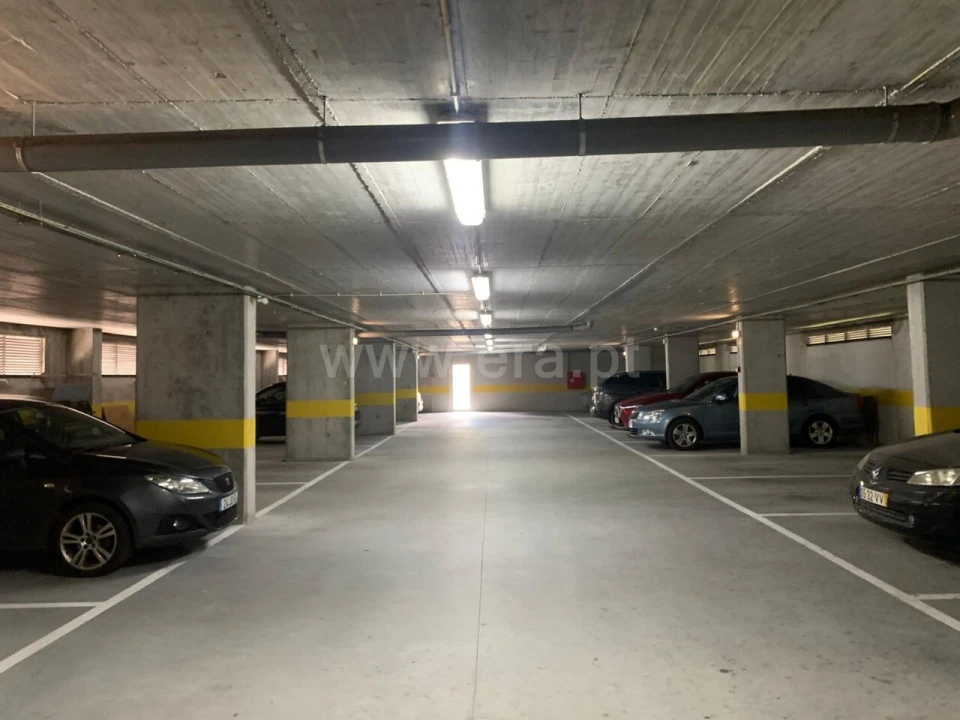 Apartamento T0 para Venda em Covilhã e Canhoso Foto 12