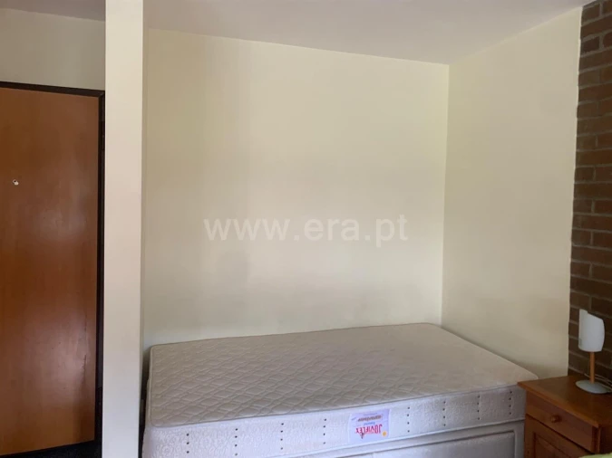 Apartamento T0 para Venda em Covilhã e Canhoso Foto 5