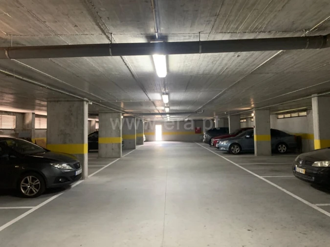 Apartamento T0 para Venda em Covilhã e Canhoso Foto 12