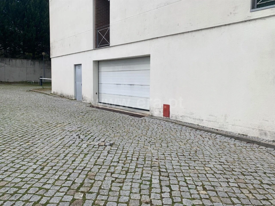 Apartamento T0 para Venda em Covilhã e Canhoso Foto 10
