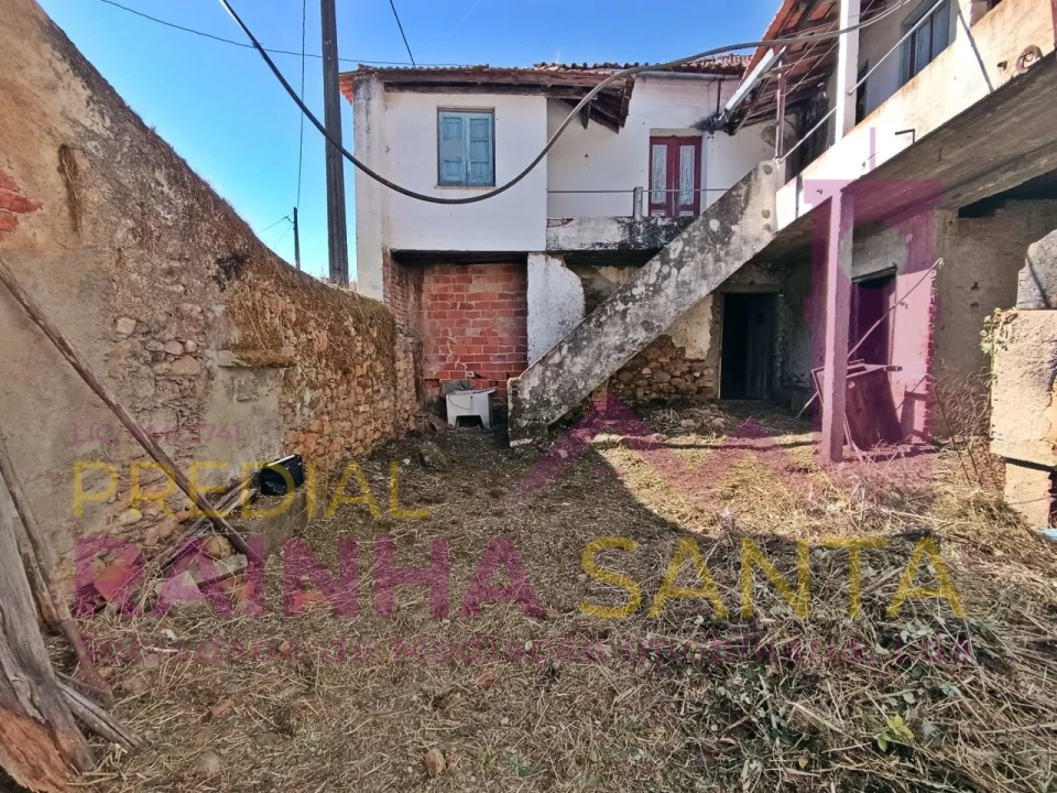 Moradia T2 para Venda em Pombeiro da Beira Foto 1