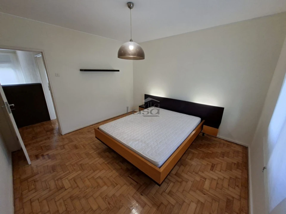 Apartamento T4 para Arrendamento em Mafamude e Vilar do Paraíso Foto 3