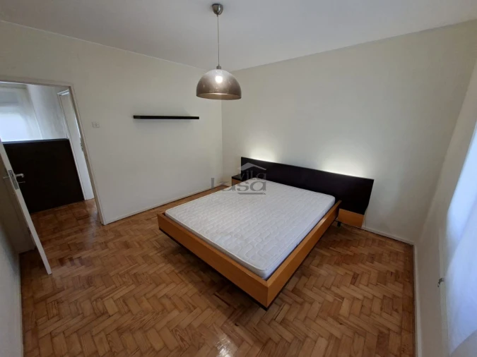 Apartamento T4 para Arrendamento em Mafamude e Vilar do Paraíso Foto 3