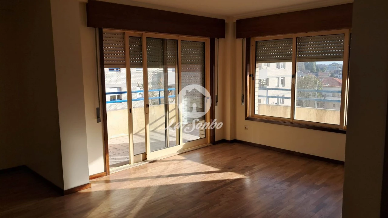 Apartamento T1 para Arrendamento em São Mamede de Infesta e Senhora da Hora Foto 6