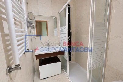 Apartamento T3 para Venda em Ramalde
