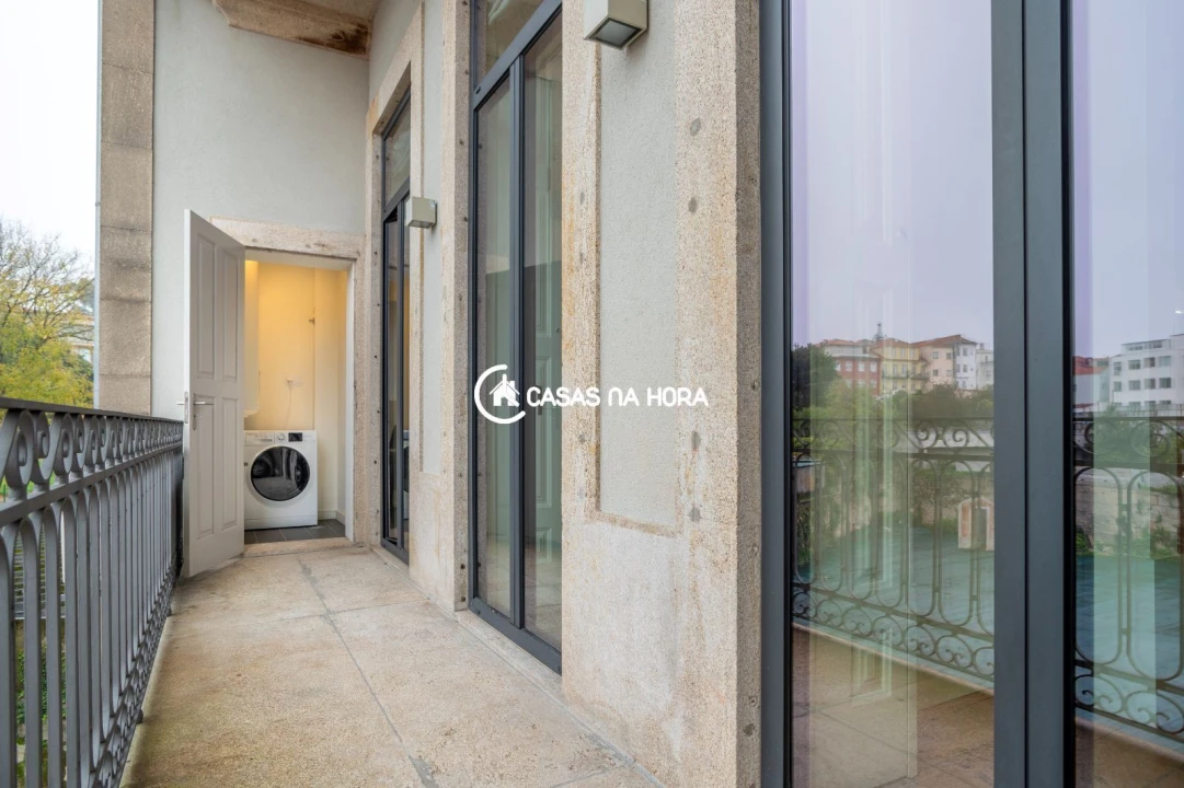 Apartamento T2 para Arrendamento em Cedofeita, Santo Ildefonso, Sé, Miragaia, São Nicolau e Vitória Foto 9