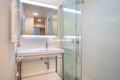 Apartamento T2 para Arrendamento em Cedofeita, Santo Ildefonso, Sé, Miragaia, São Nicolau e Vitória