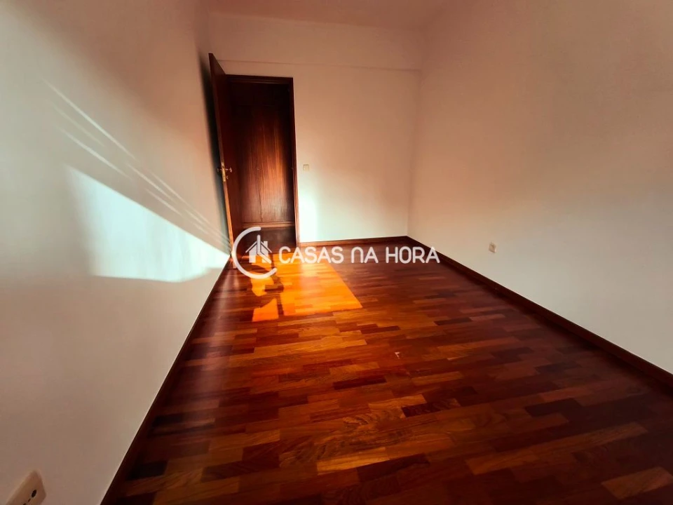 Apartamento T3 para Arrendamento em Oeiras e São Julião da Barra, Paço de Arcos e Caxias Foto 20