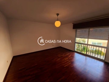 Apartamento T3 para Arrendamento em Oeiras e São Julião da Barra, Paço de Arcos e Caxias
