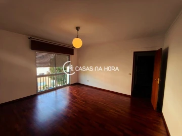 Apartamento T3 para Arrendamento em Oeiras e São Julião da Barra, Paço de Arcos e Caxias