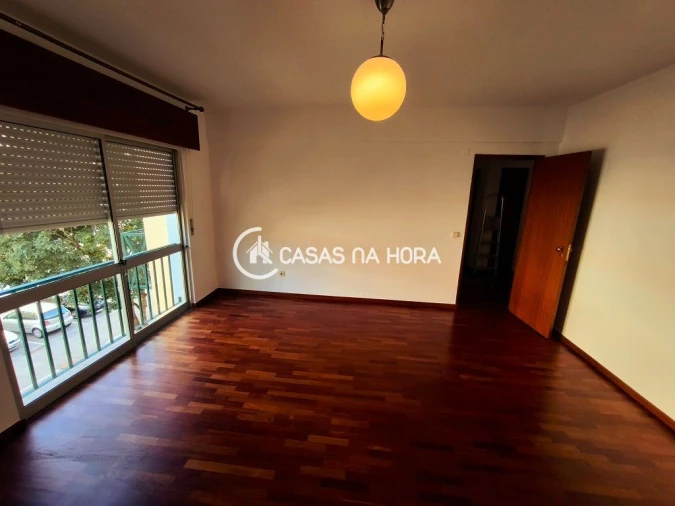 Apartamento T3 para Arrendamento em Oeiras e São Julião da Barra, Paço de Arcos e Caxias Foto 2