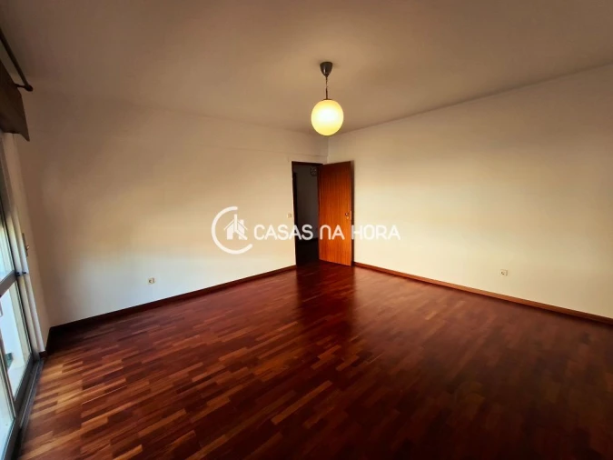 Apartamento T3 para Arrendamento em Oeiras e São Julião da Barra, Paço de Arcos e Caxias Foto 5