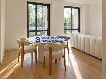 Apartamento T2 para Arrendamento em Campanhã