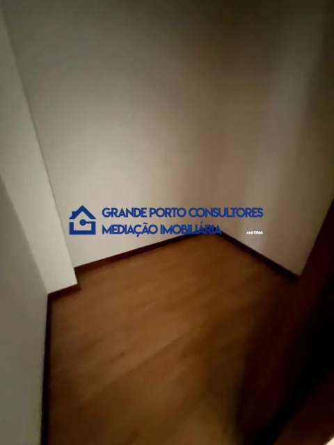 Apartamento T3 para Arrendamento em Aldoar, Foz do Douro e Nevogilde