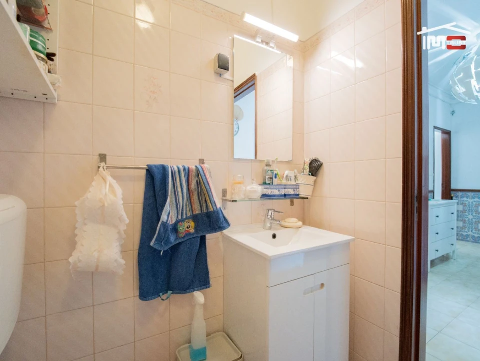 Apartamento T2 para Venda em Queluz e Belas Foto 20