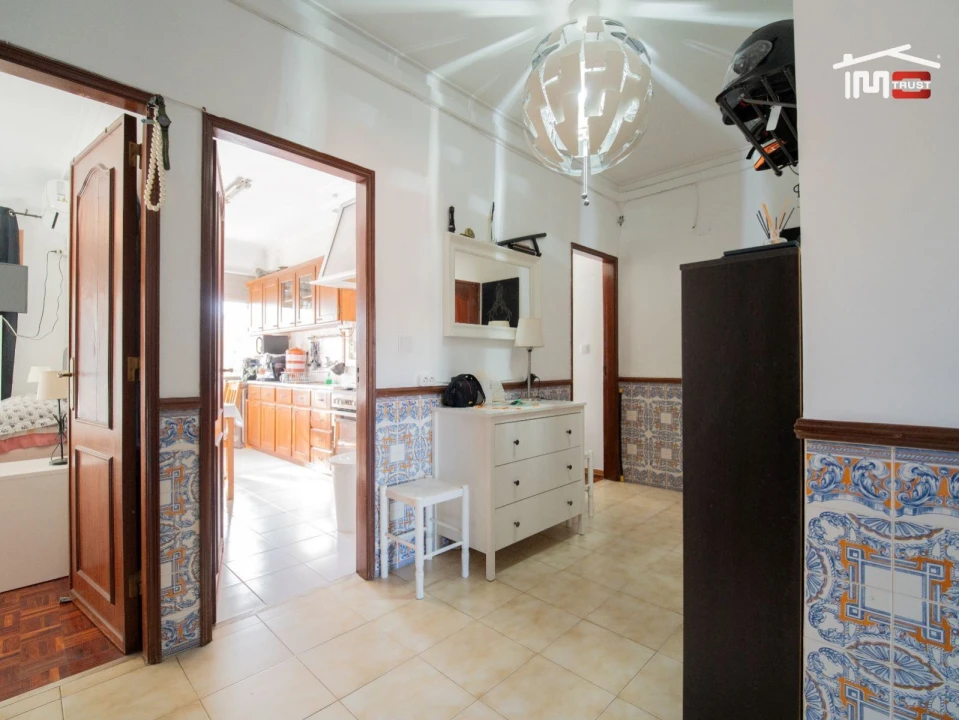 Apartamento T2 para Venda em Queluz e Belas Foto 28