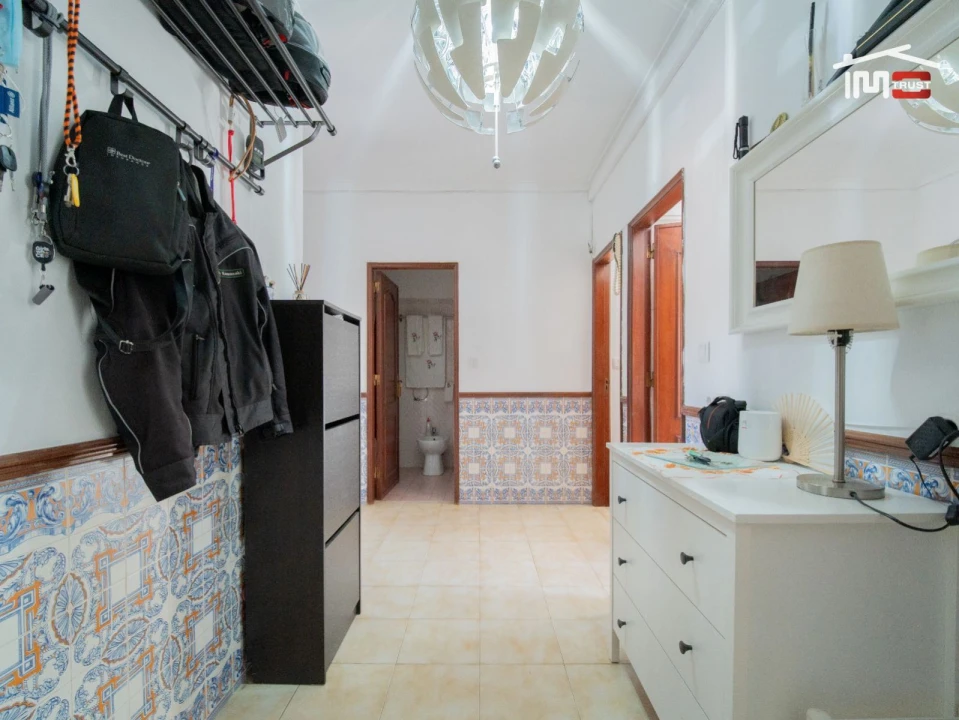 Apartamento T2 para Venda em Queluz e Belas Foto 30