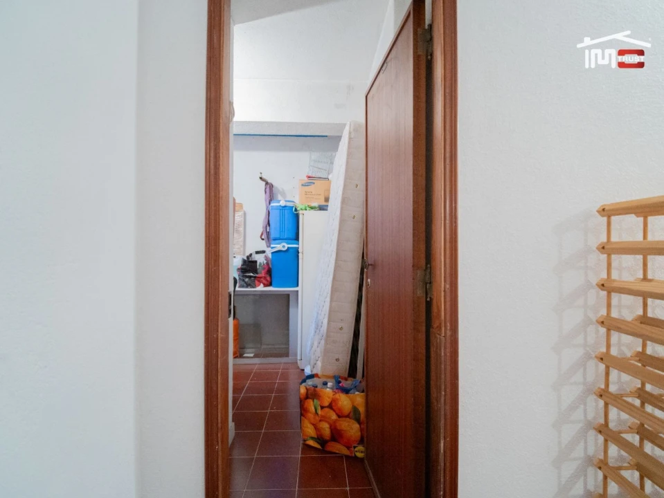 Apartamento T2 para Venda em Queluz e Belas Foto 33