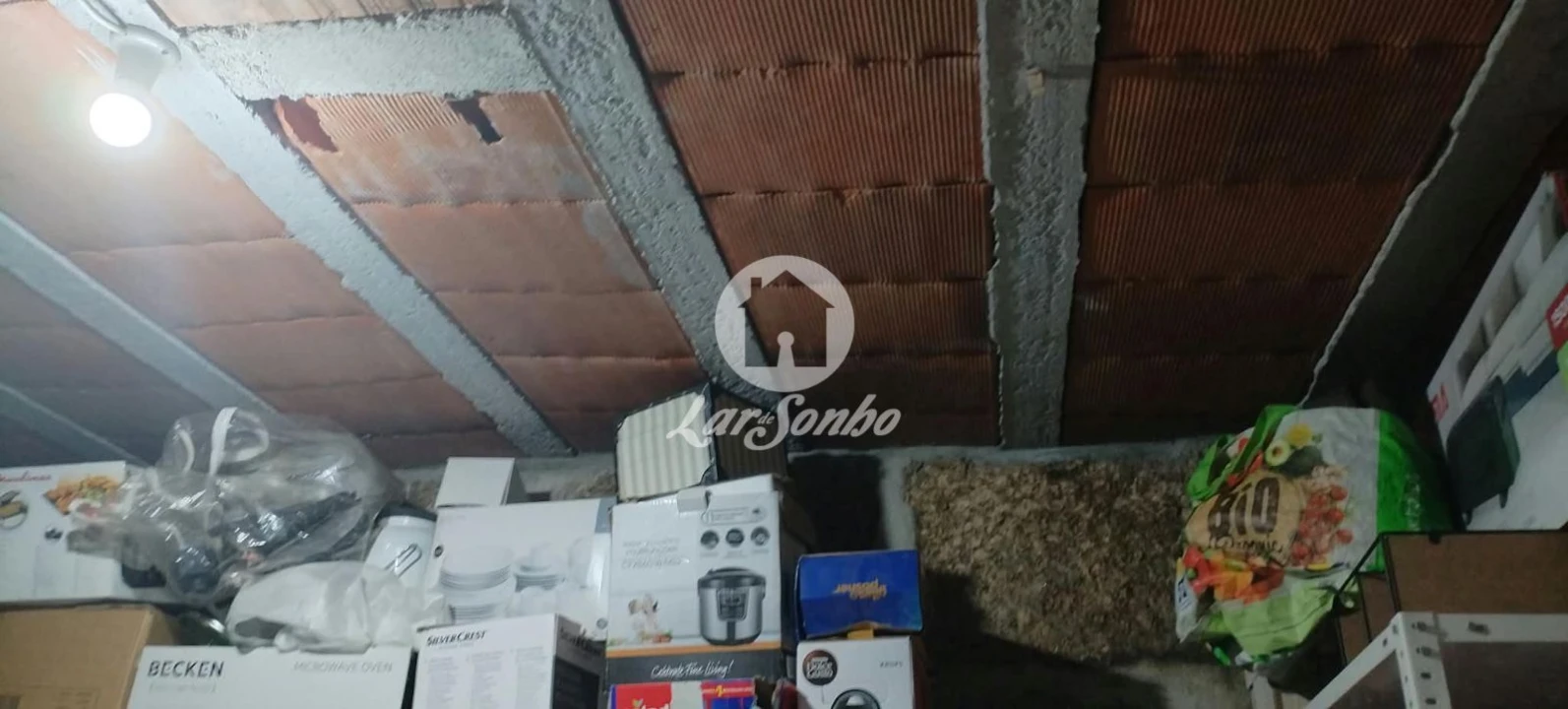 Moradia T2 para Venda em Silvares (São Martinho) Foto 2