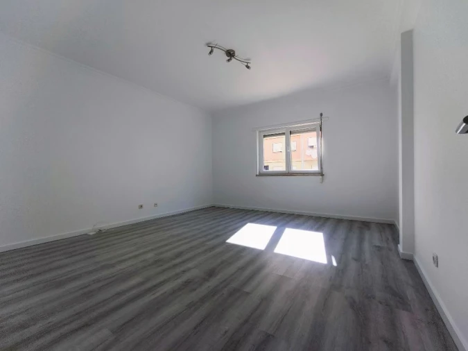 Apartamento T3 para Venda em Quinta do Conde Foto 7