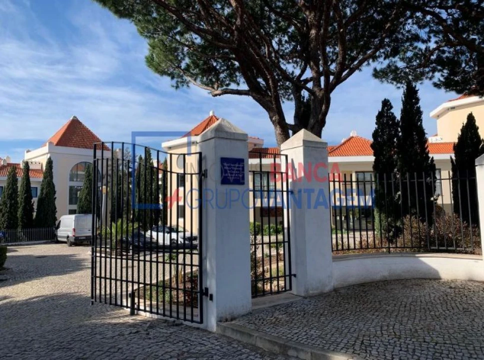 Apartamento T2 para Venda em Quarteira Foto 15