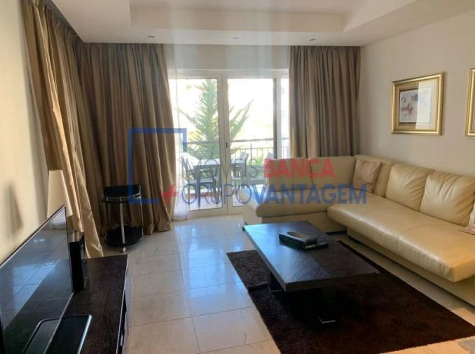 Apartamento T2 para Venda em Quarteira Foto 4