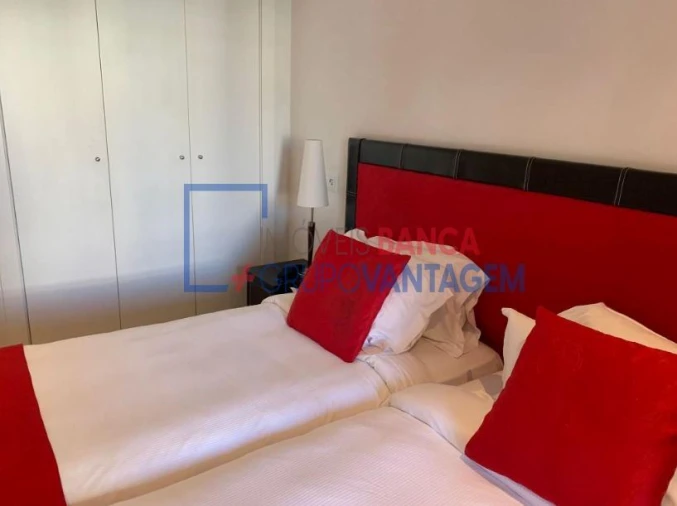 Apartamento T2 para Venda em Quarteira Foto 9