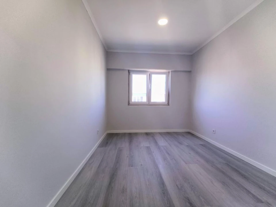 Apartamento T4 para Venda em Amora Foto 21