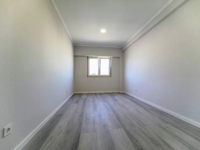 Apartamento T4 para Venda em Amora Foto 15
