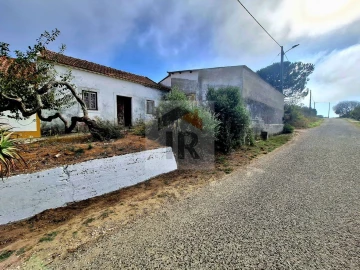 Quinta T1 para Venda em Nossa Senhora do Pópulo, Coto e São Gregório