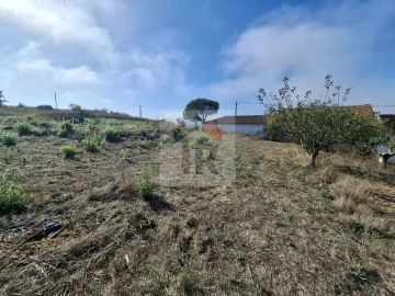 Quinta T1 para Venda em Nossa Senhora do Pópulo, Coto e São Gregório