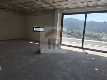 Moradia T4 para Venda em Salir de Matos