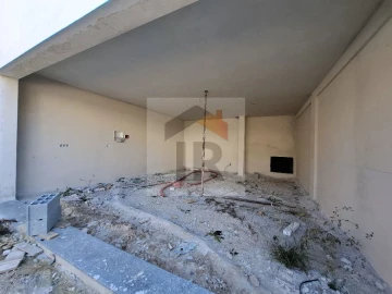 Moradia T4 para Venda em Salir de Matos