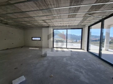 Moradia T4 para Venda em Salir de Matos