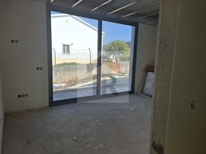 Moradia T4 para Venda em Salir de Matos Foto 21