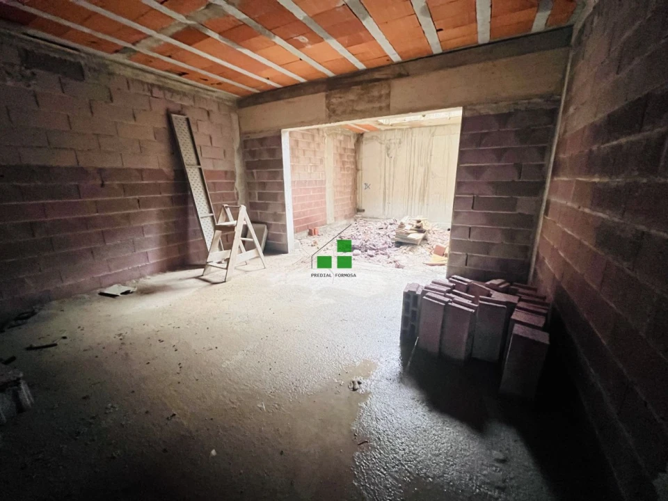 Apartamento T2 para Venda em Campanhã Foto 7