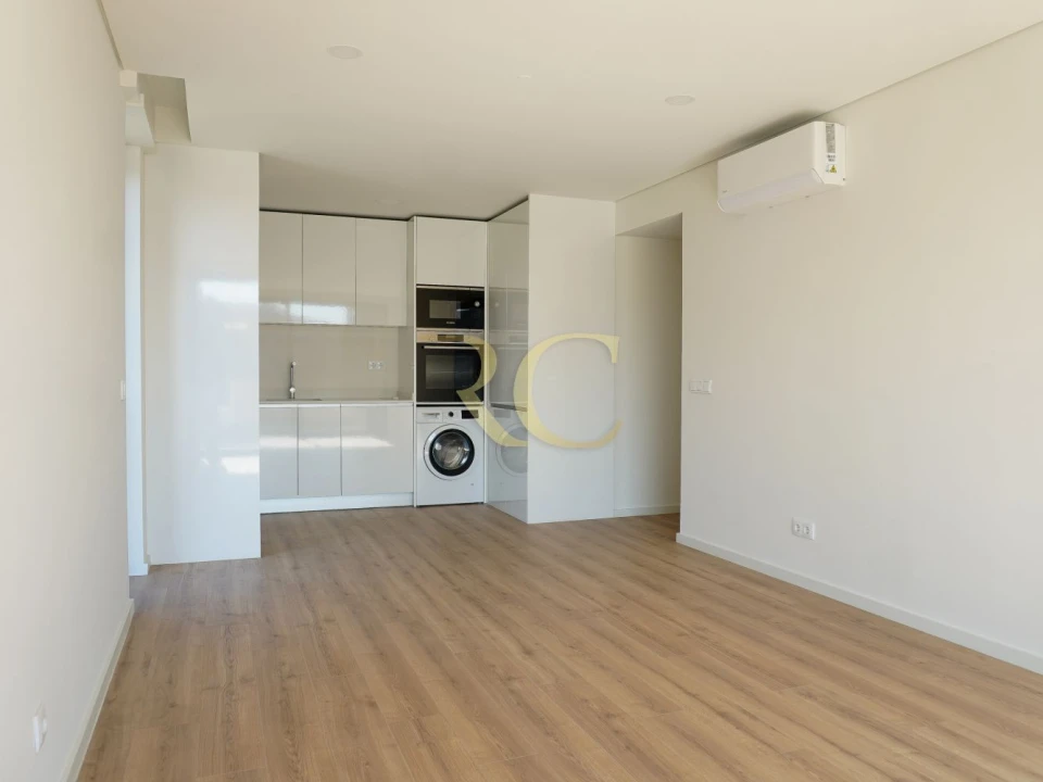Apartamento T2 para Venda em São Mamede de Infesta e Senhora da Hora Foto 2
