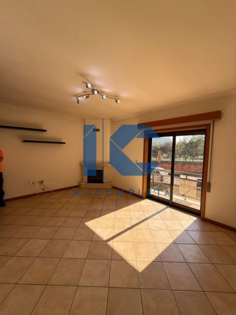 Apartamento T2 para Venda em Recardães e Espinhel