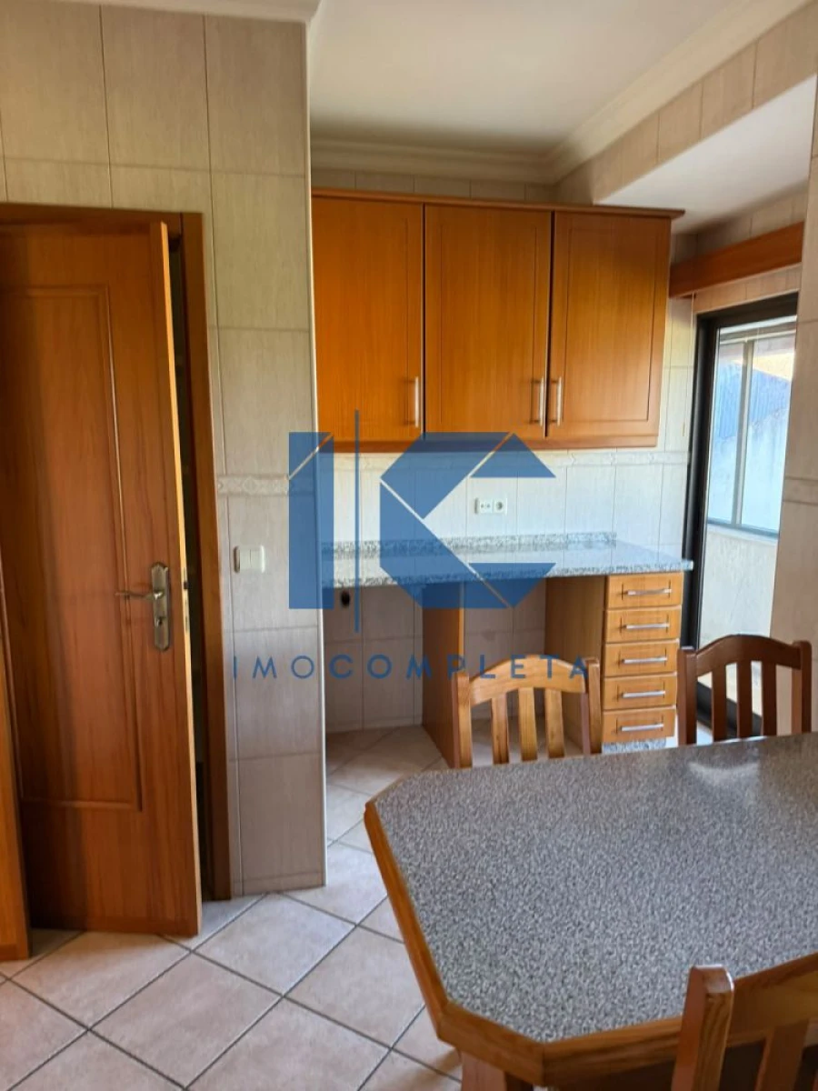 Apartamento T2 para Venda em Recardães e Espinhel Foto 2