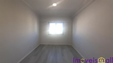 Apartamento T4 para Venda em Amora