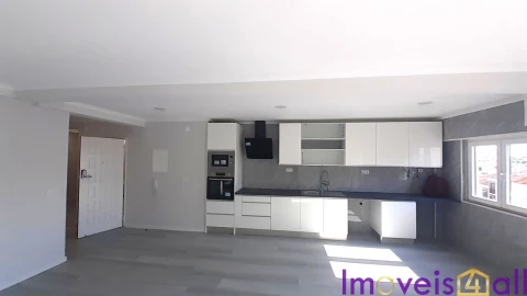Apartamento T4 para Venda em Amora