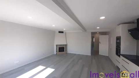 Apartamento T4 para Venda em Amora