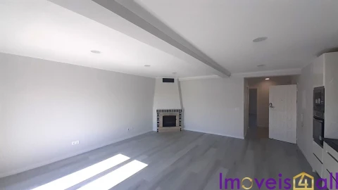 Apartamento T4 para Venda em Amora
