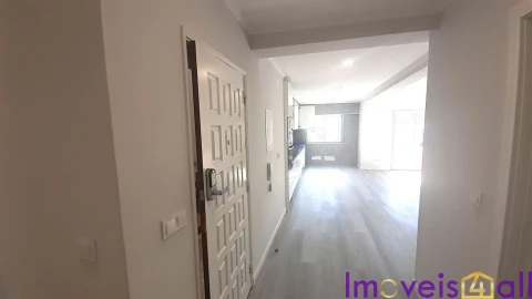 Apartamento T4 para Venda em Amora